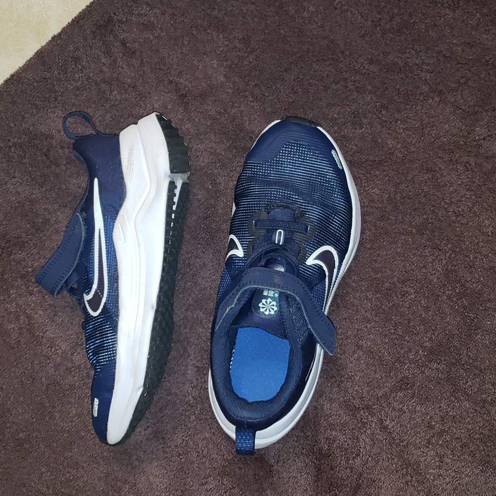 COPY - Boys nike shoes